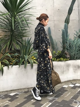 「アイテム（ハンドバッグ、グリーン系）」を使った、SHIZUKAさん（レディース・160cm）の秋コーディネート