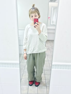 「カーキパンツ」｜☺︎ゆの☺︎さん（レディース・167cm）の秋コーディネート