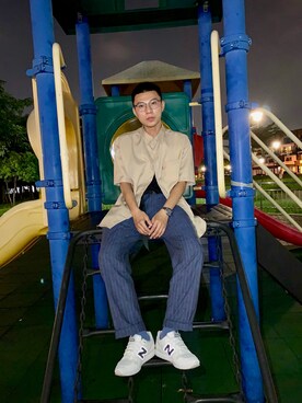 「NEW BALANCE（ニューバランス）のアイテム（スニーカー、ホワイト系）」を使った、澤さん（メンズ・172cm）の秋コーディネート