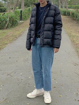 「CONVERSE（コンバース）のアイテム（スニーカー、ホワイト系）」を使った、澤さん（メンズ・172cm）の冬コーディネート