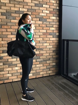 「柄物」｜「アイテム（その他アウター）」を使った、Yuiさん（レディース・160cm）の春コーディネート
