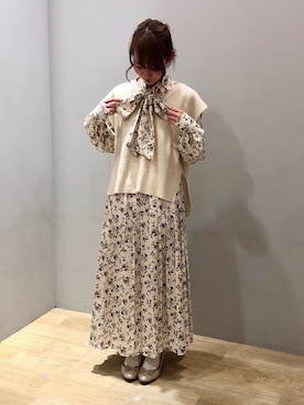 「earth music&ecology（アースミュージックアンドエコロジー）のアイテム（ベスト）」を使った、まゆまろさん（レディース・154cm）の冬コーディネート