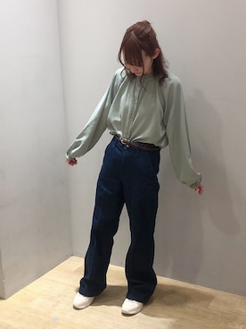「FILA（フィラ）のアイテム（シューズ）」を使った、まゆまろさん（レディース・154cm）の春コーディネート