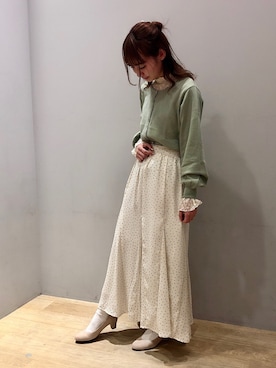 「earth music&ecology（アースミュージックアンドエコロジー）のアイテム（パンプス）」を使った、まゆまろさん（レディース・154cm）の春コーディネート