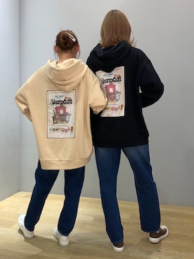 「earth music&ecology（アースミュージックアンドエコロジー）のアイテム（デニムパンツ）」を使った、まゆまろさん（レディース・154cm）の春コーディネート