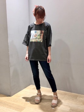 「earth music&ecology（アースミュージックアンドエコロジー）のアイテム（デニムパンツ）」を使った、まゆまろさん（レディース・154cm）の春コーディネート