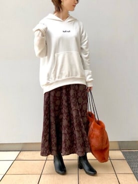 「RAY CASSIN（レイカズン）のアイテム（スウェット）」を使った、Raycassin_officialさん（レディース・154cm）の秋コーディネート