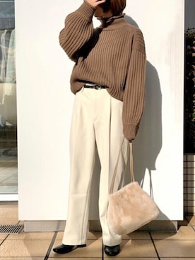 「リブニット」｜「アイテム（その他）」を使った、Raycassin_officialさん（レディース・154cm）の冬コーディネート