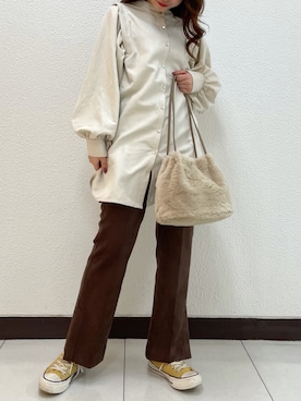 「袖ボリューム」｜「アイテム（パンツ）」を使った、Raycassin_officialさん（レディース・155cm）の冬コーディネート