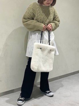 「イージ－セミフレアカラーパンツ」｜Raycassin_officialさん（レディース・155cm）の冬コーディネート