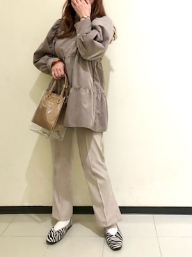 「イージ－セミフレアカラーパンツ」｜Raycassin_officialさん（レディース・155cm）の冬コーディネート