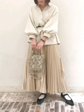 「RAY CASSIN（レイカズン）のアイテム（ベルト）」を使った、Raycassin_officialさん（レディース・159cm）の春コーディネート