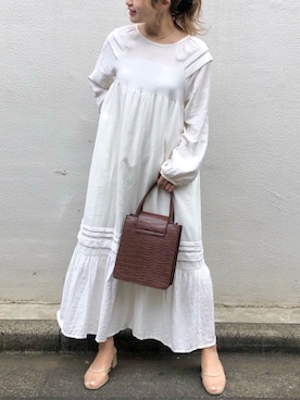 「RAY CASSIN（レイカズン）のアイテム（ハンドバッグ）」を使った、Raycassin_officialさん（レディース・155cm）の春コーディネート