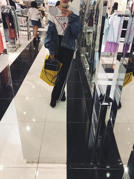 「お買い物」｜「アイテム（ブーティ）」を使った、Äkariさん（レディース・162cm）の春コーディネート