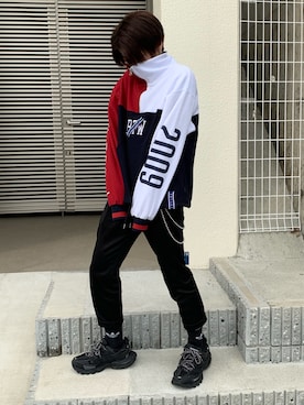 「BALENCIAGA」｜「アイテム（その他トップス）」を使った、ふくいさん（メンズ・168cm）の春コーディネート