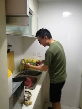 「UNIQUE（ユニーク）のアイテム」を使った、林间溪315さん（メンズ・179cm）の春コーディネート