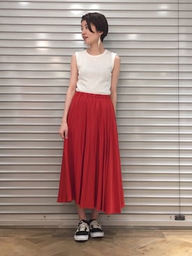 「アパートバイローリーズ」｜「アイテム（スニーカー）」を使った、kiiさん（レディース・162cm）の秋コーディネート