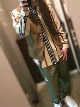 おかゆ(おかのゆう)さんのコーディネート