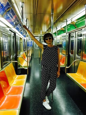 「w closet（ダブルクローゼット）のアイテム（つなぎ/オールインワン）」を使った、竹山志津子さん（レディース・166cm）の秋コーディネート