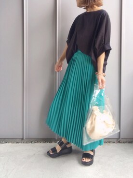 「Chaco closet（チャコ クローゼット）のアソートプリーツ Aラインウエストゴムロングスカート[チェック 小花柄 ダルメシアン コーデュロイ サテン シアー 無地]（スカート）」を使った、m♡ao*さん（レディース・152cm）の春コーディネート