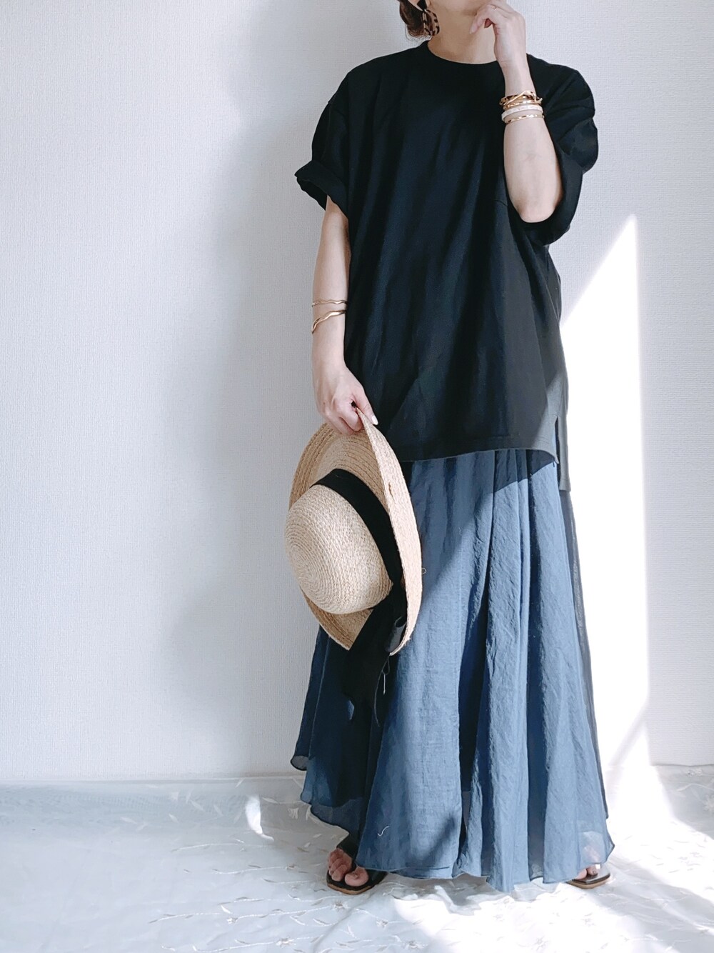 「apretro、apretro_zozo、アプレトロ、ZOZOでしか買えない、ZOZO限定、大人女子、フレアスカート、定番Tシャツ、シンプル、お洒落さんとつながりたい」｜「ap retroのリボン付麦わら帽子【ZOZO限定アイテム】（ハット、ベージュ系）」を使った、ap retroさん（レディース・156cm）の夏コーディネートの1枚目の写真