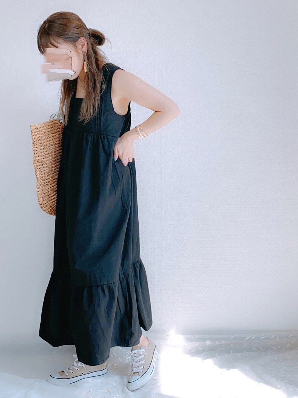 「apretro、apretro_zozo、アプレトロ、オトナ女子、シンプルコーデ、ワンピース、プチプラコーデ、ZOZOでしか買えない、ZOZO限定、おしゃれさんと繋がりたい」｜「ap retroのティアードフレアワンピース【ZOZO限定アイテム】（ワンピース、ブラック系）」を使った、ap retroさん（レディース・156cm）の夏コーディネートの1枚目の写真