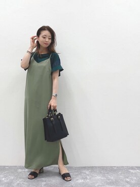 「Andemiu（アンデミュウ）の【ブルーWEB限定】マットサテンキャミワンピース913982（ワンピース、グリーン系）」を使った、KANAさん（レディース・155cm）の夏コーディネート