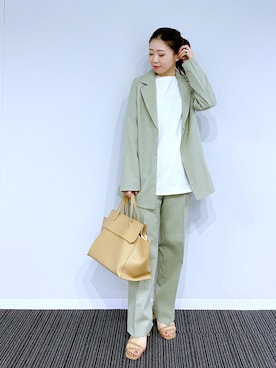 「Andemiu（アンデミュウ）のアサチョウテーラードジャケット929576（テーラードジャケット、グリーン系）」を使った、KANAさん（レディース・155cm）の冬コーディネート