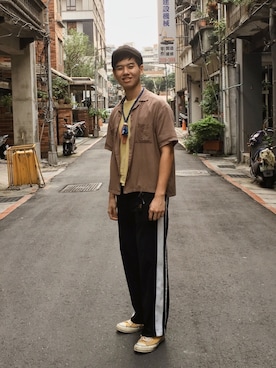 「oqLiq（オークリック）のアイテム（アクセサリー）」を使った、ZHE GANGさん（メンズ・177cm）の秋コーディネート
