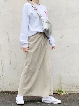 「アイテム（ボディバッグ/ウエストポーチ、シルバー系）」を使った、mueさん（レディース・158cm）の春コーディネート