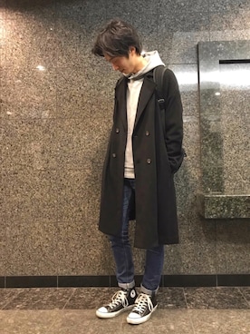 「LEE」｜「アイテム（チェスターコート）」を使った、なつさん（メンズ・182cm）の春コーディネート