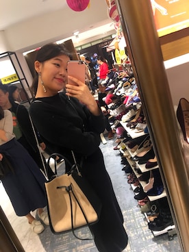 「PULL&BEAR（プルアンドベア）のアイテム（アクセサリー）」を使った、Nicole 💕さん（レディース・168cm）の冬コーディネート