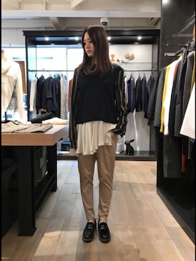 「OURET（オーレット）のアイテム（パンツ）」を使った、Yukinob2ndさん（レディース・156cm）の秋コーディネート