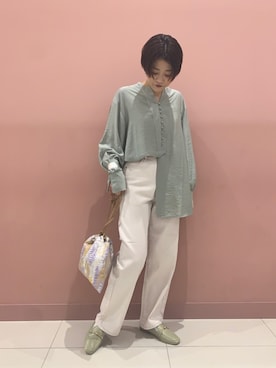 「アイテム（ローファー、グリーン系）」を使った、CHIBANAさん（レディース・160cm）の夏コーディネート