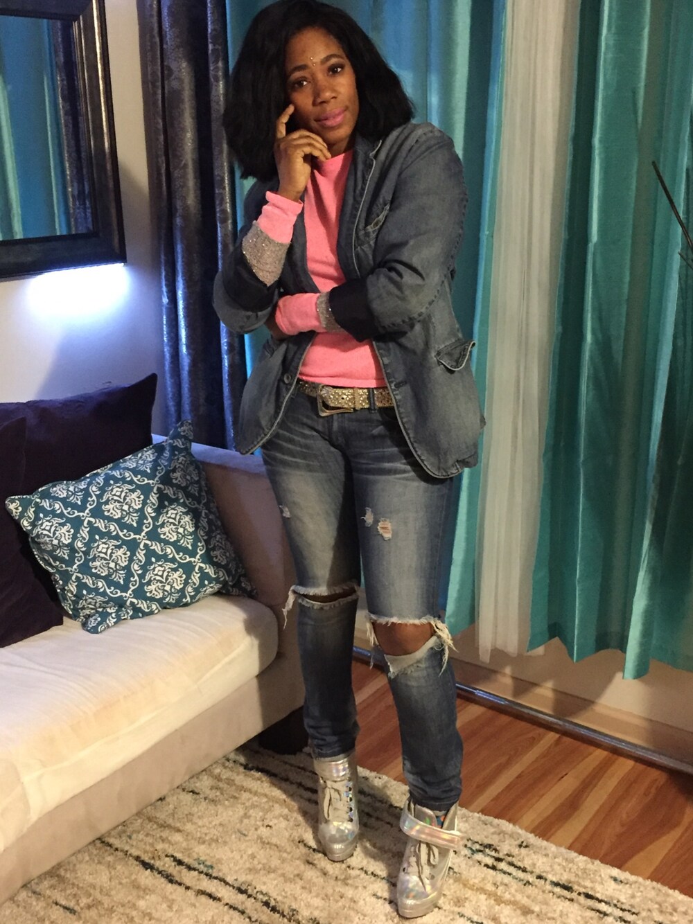 「Victoria’s secret PINKのアイテム（ニット/セーター、ピンク系）」を使った、Creecyさん（レディース・168cm）の春コーディネートの1枚目の写真