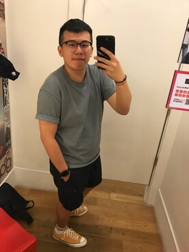 Yi 歪哎さんのコーディネート