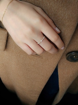 NOIR DE POUPEE K10ダイヤモンドゴールドフラワーリング NOIR DE POUPEE（ノワールドプーペ）の「K10 ダイヤモンド フラワー