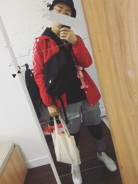 「CONVERSE（コンバース）のアイテム（ブルゾン）」を使った、张崎霆さん（メンズ・187cm）の春コーディネート