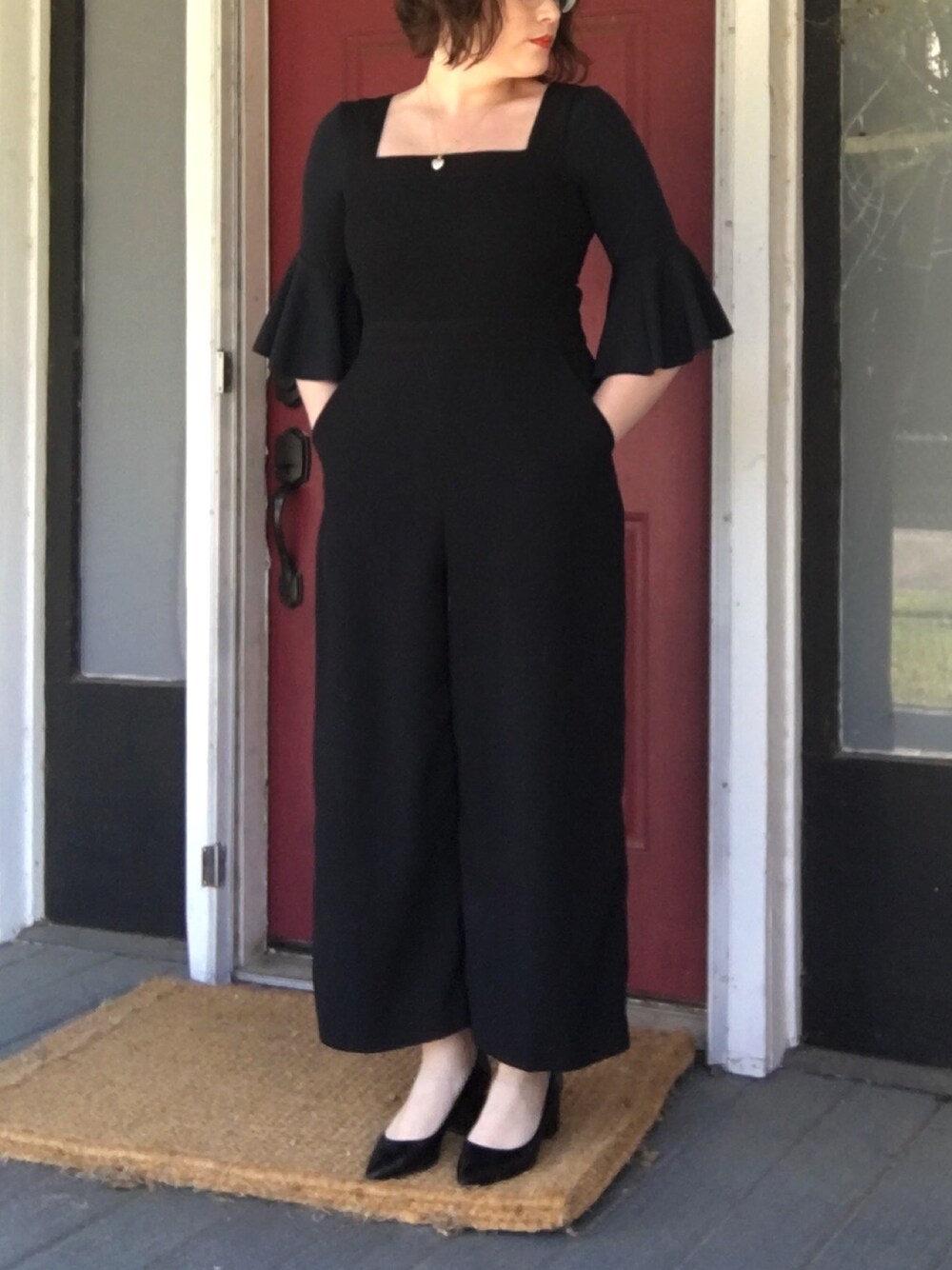 「jumpsuit」｜「alexanderwangのAlexander Wang 'Simona' Block Heel Pump (Women)（パンプス、ブラック系）」を使った、mandarkさん（レディース・157cm）の春コーディネートの1枚目の写真