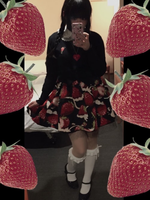 はむ｜MILKのスカートを使ったコーディネート - WEAR 