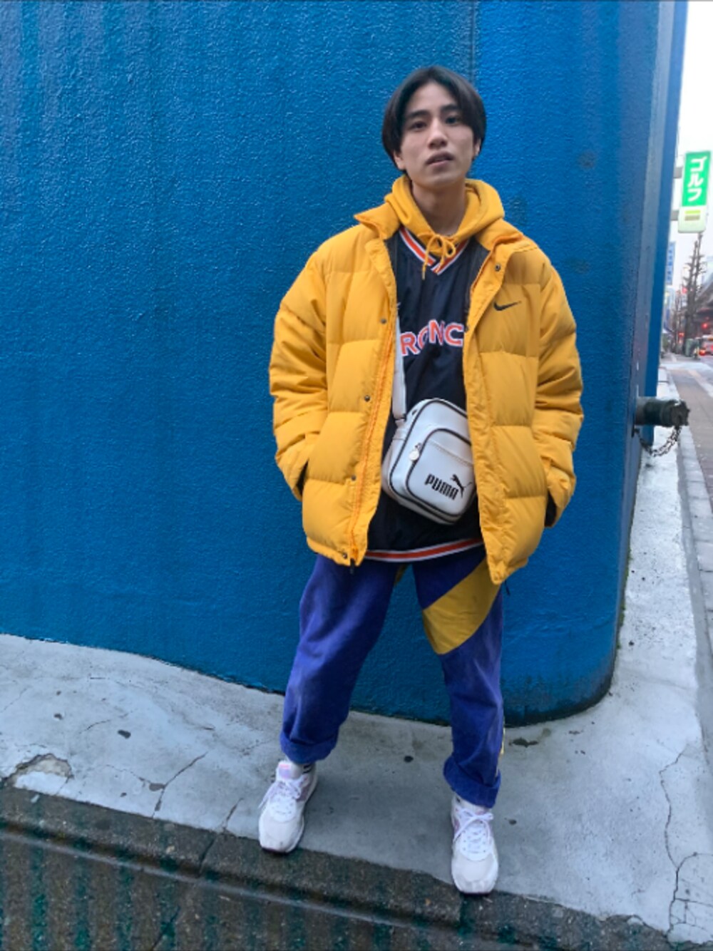 Nikeダウンジャケット イエロー NIKE - NIKEナイキ ダウンジャケット イエロー系 蛍光色 Mサイズ