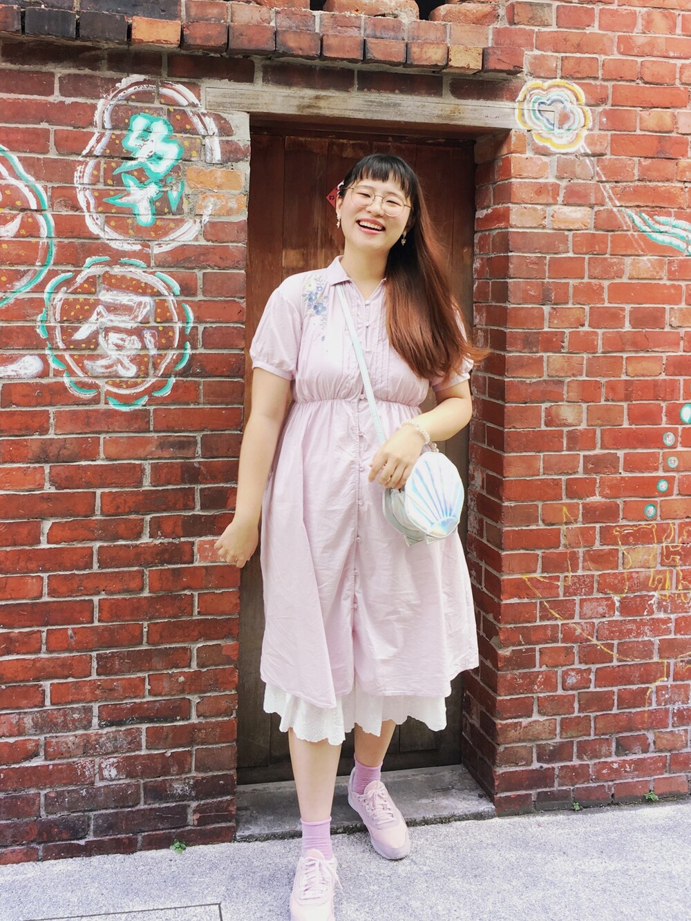 「夏コーデ、夏、ぽっちゃり、ぽっちゃりコーデ、台湾、台湾人、剝皮寮、龍山寺」｜「ehka sopoの花刺繍ワンピース（ワンピース、パープル系）」を使った、Cherryさん（レディース・170cm）の夏コーディネートの1枚目の写真