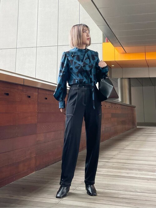 UNITEDTOKYO ステッチデザインカットパンツ UNITED TOKYO（ユナイテッドトウキョウ）の「ステッチデザインカット