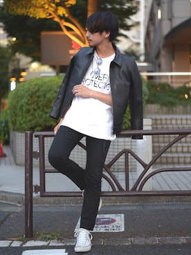 「DISCOVERED（ディスカバード）のアイテム（パンツ）」を使った、Makoto Kawabayashiさん（メンズ・175cm）の夏コーディネート