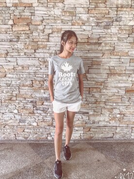 「Roots Canadaのアイテム（トップス）」を使った、Alvaさん（キッズ・160cm）の秋コーディネート