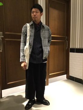 「RAGEBLUE（レイジブルー）のアイテム（その他シューズ）」を使った、五月女さん（メンズ・172cm）の秋コーディネート