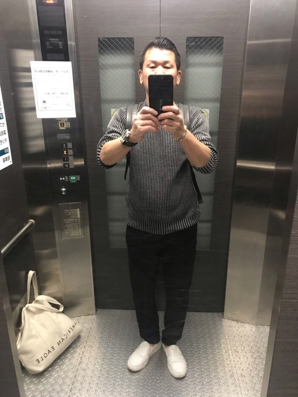「NAVYのアイテム（ニット/セーター、ブラック系）」を使った、いち。さん（メンズ・173cm）の秋コーディネートの1枚目の写真