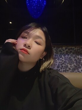 「ZARA（ザラ）のアイテム（トップス、ブラック系）」を使った、忷弟_钟w倪さんの春コーディネート