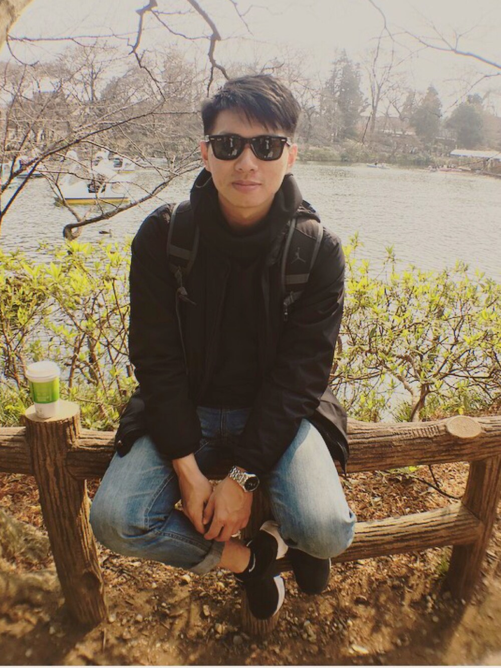 「outfit、井の頭公園、remixtaipei、Tissot、sneakers、nikepresto、Jordan」｜「Ray-Banのアイテム（サングラス、ブラック系）」を使った、張さん（メンズ・172cm）の春コーディネートの1枚目の写真