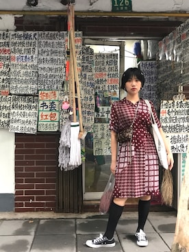 「McQ（マックキュー）のアイテム」を使った、可萌缇娜子さん（レディース・164cm）の秋コーディネート